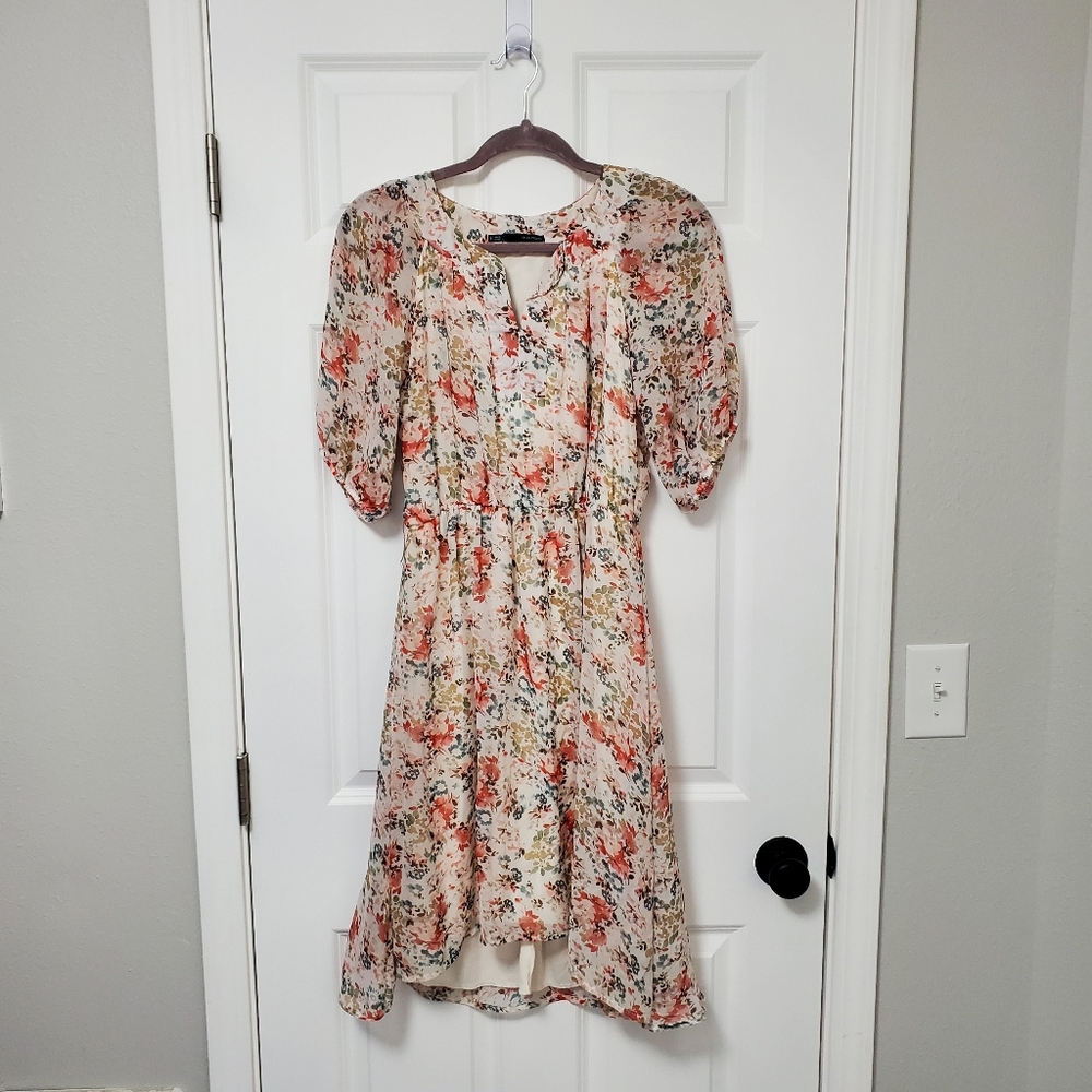 Floral Dress - Picture 4 of 6